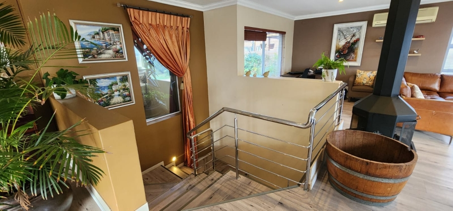 3 Bedroom Property for Sale in Olive Grove Western Cape